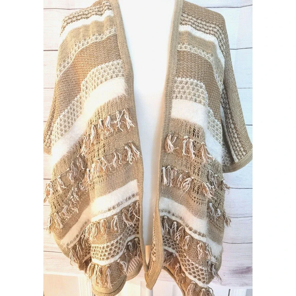 CHICO'S One Size Open Crochet Poncho With Fringe Neutral BOHO Bohemian Natural - Picture 6 of 9